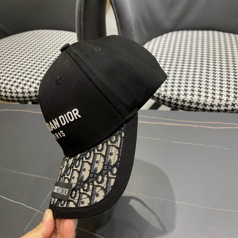 Dior cap (115)